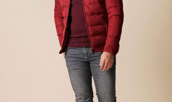 jack € 89,99<br/>coltrui € 49,90<br/>jeans € 59,99