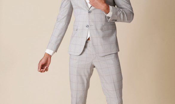 kostuum € 209,90