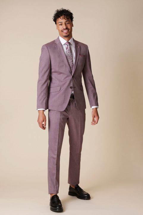 kostuum € 209,90