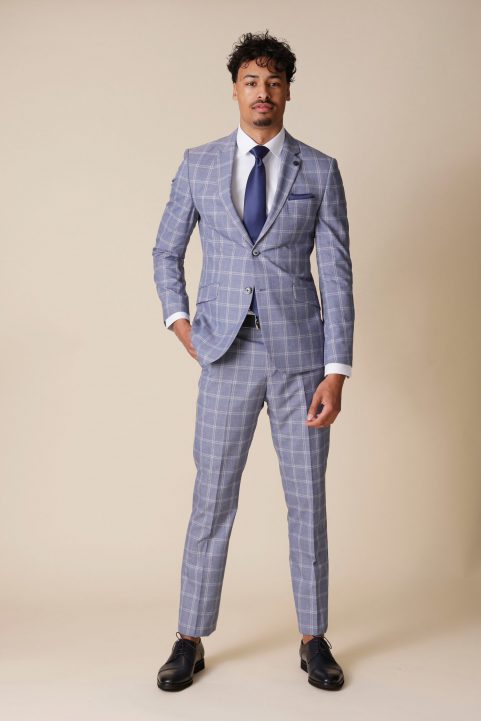 kostuum € 259,90,-